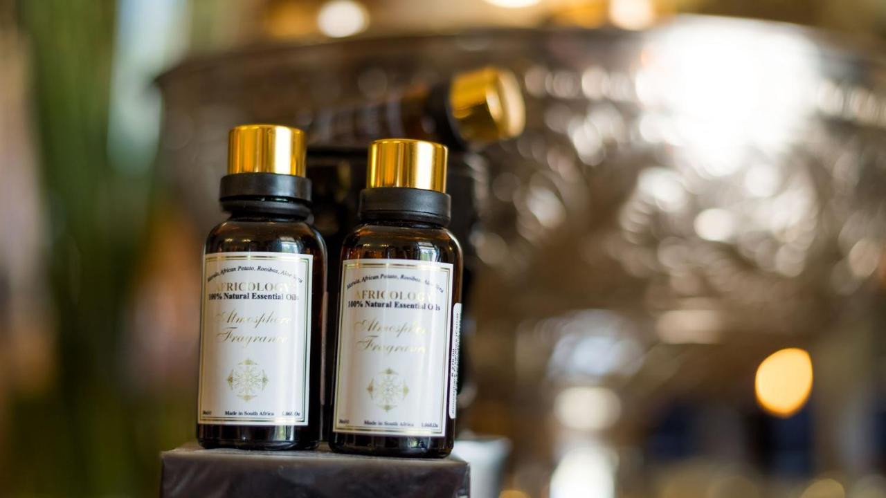 Drostdy Hotel by NEWMARK Graaff-Reinet Exteriér fotografie Essential oil bottles