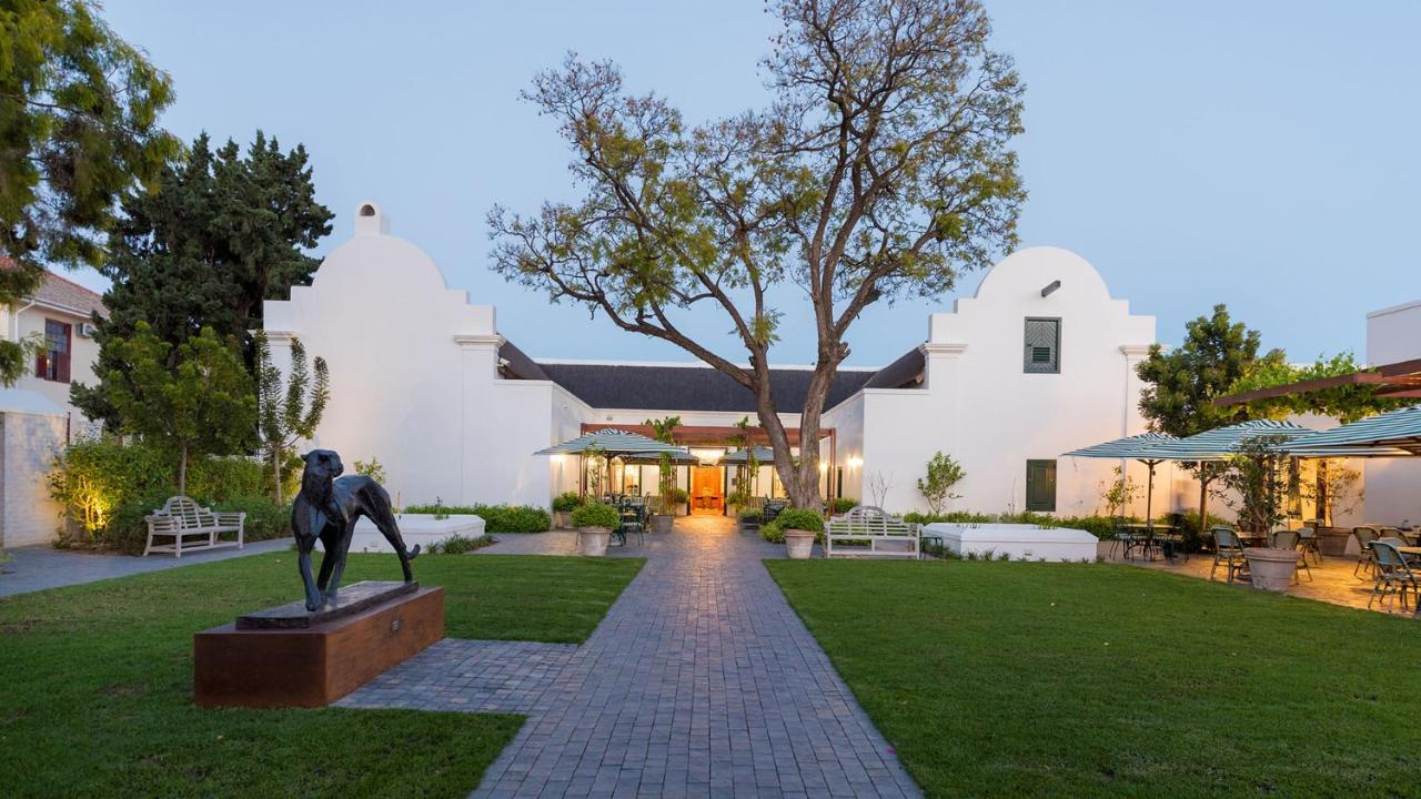 Drostdy Hotel by NEWMARK Graaff-Reinet Exteriér fotografie The entrance to the Stellenbosch University library